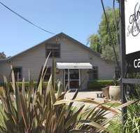 Grumpy and Sweethearts - Nelson Bay Accommodation.com