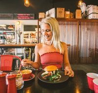 5 Little Pigs Cafe - Nelson Bay Accommodation.com