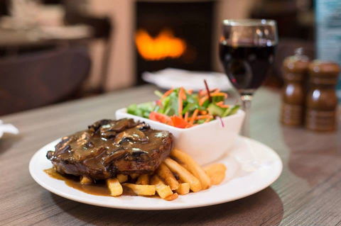 Albion Hotel - Cottesloe - Nelson Bay Accommodation.com 0