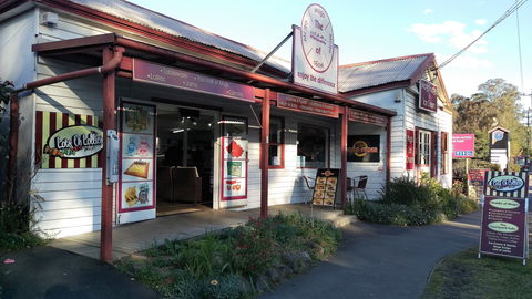 Mogo Fudge And Ice Cream /  Courtyard Cafe / Lots Of Lollies Mogo - Accommodation Nelson Bay 0
