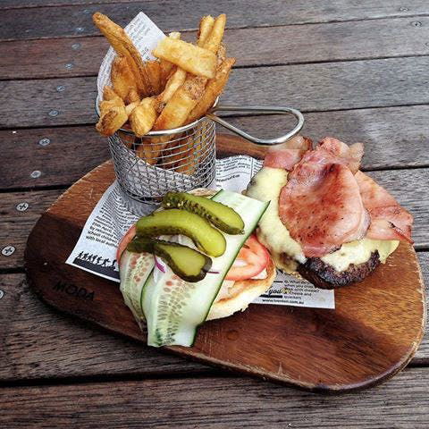 Chapter & Verse Bar And Lounge - Accommodation Nelson Bay 0