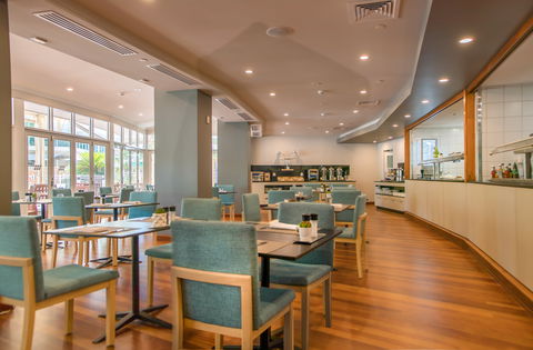 Poolside Restaurant And Bar - Nelson Bay Accommodation.com 1