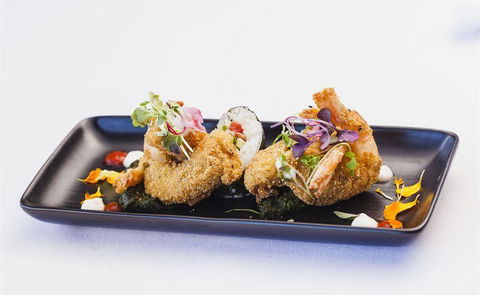 L' Aqua Restaurant - Nelson Bay Accommodation.com 2