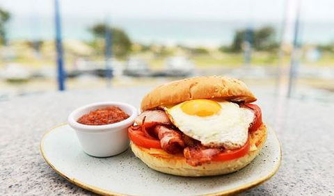 Primitivo - Nelson Bay Accommodation.com 13