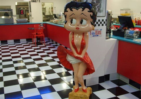 RJ's Rock N Roll Diner - Accommodation Nelson Bay 10