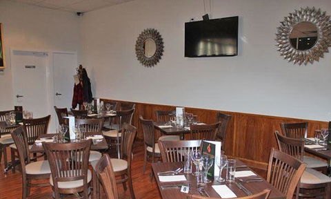 Swings & Roundabouts Cellar Door & Restaurant - Nelson Bay Accommodation.com 6