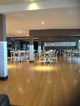 Maximilians On The Waterfront - Accommodation Nelson Bay 9
