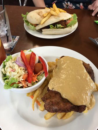 Sarina RSL - Accommodation Nelson Bay 0