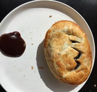 Devil's Den Cafe and Takeaway - Accommodation Nelson Bay