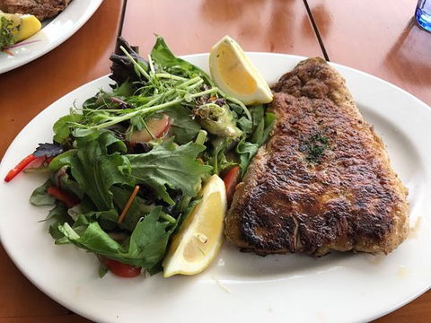 Little Fish - Nelson Bay Accommodation.com 0