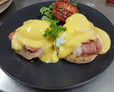 Cruisers Hub Cafe - Accommodation Nelson Bay 0