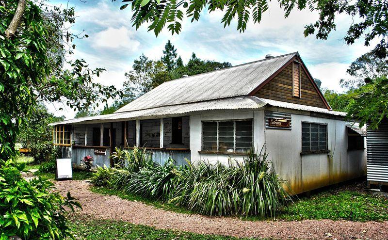 Broadbeach Waters QLD Accommodation Nelson Bay