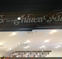 Fins on the Junction - Accommodation Nelson Bay