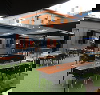 Commercial Hotel - Accommodation Nelson Bay