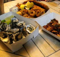 Noosa Harbour Fish Market - Nelson Bay Accommodation.com