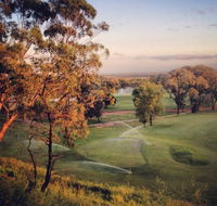 Woods  Irons Restaurant - Accommodation Nelson Bay