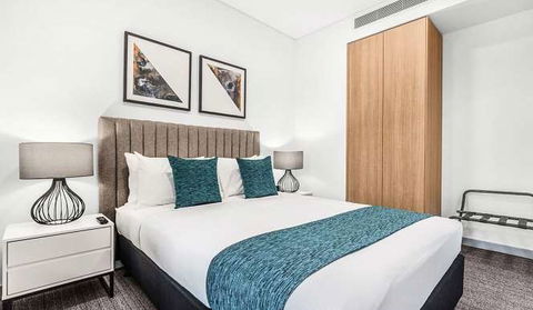 Essence Suites Taringa - Accommodation Nelson Bay 1