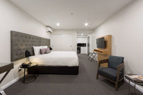 Avenue Hotel Canberra - Accommodation Nelson Bay 4