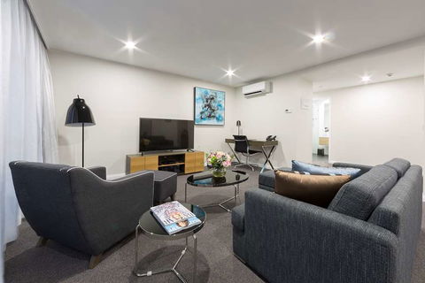 Avenue Hotel Canberra - Accommodation Nelson Bay 9