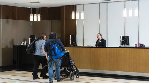 Crowne Plaza Canberra - Accommodation Nelson Bay 3
