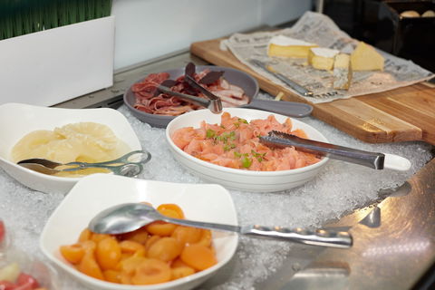 Crowne Plaza Canberra - Accommodation Nelson Bay 12