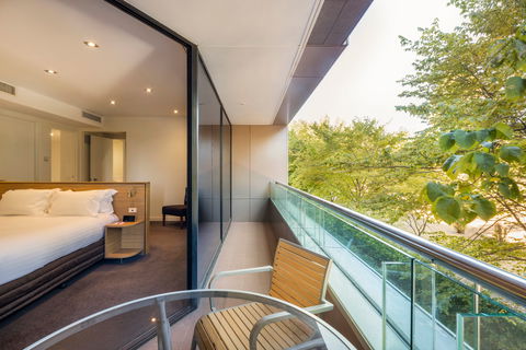 Crowne Plaza Canberra - Accommodation Nelson Bay 14