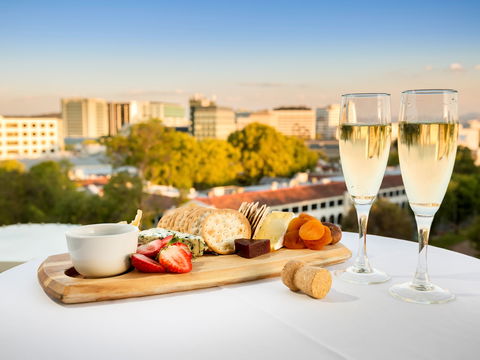 Novotel Canberra - Accommodation Nelson Bay 2