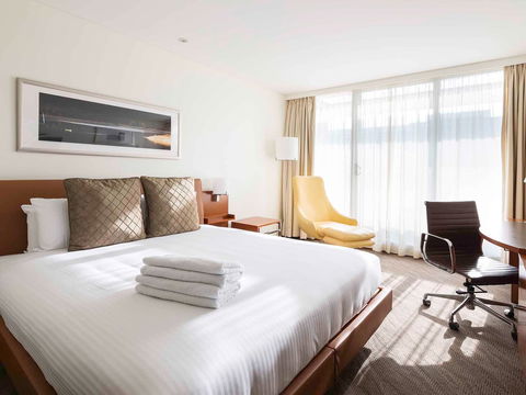 Novotel Canberra - Accommodation Nelson Bay 3