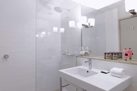 QT Canberra - Accommodation Nelson Bay 5