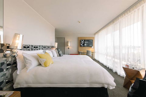 QT Canberra - Accommodation Nelson Bay 6