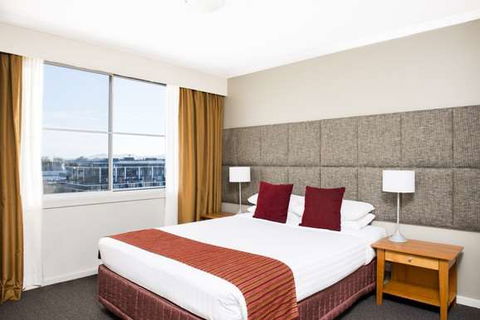 Mantra On Northbourne - Accommodation Nelson Bay 3
