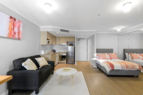 Astra Apartments Chatswood - Accommodation Nelson Bay 10