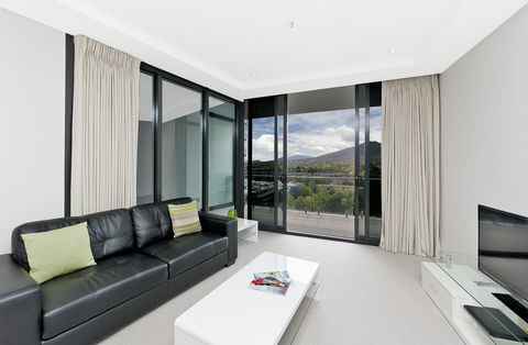 Astra Canberra Manhattan - Accommodation Nelson Bay 6