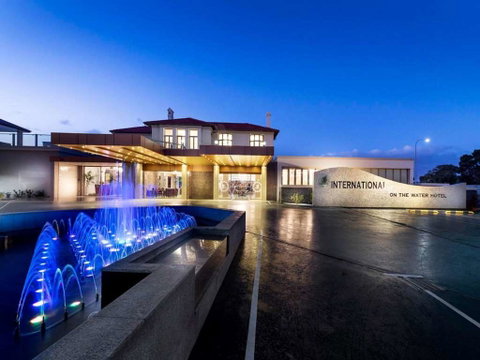 Swan River Hotel - Accommodation Nelson Bay 0