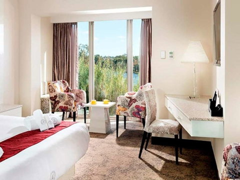 Swan River Hotel - Accommodation Nelson Bay 4