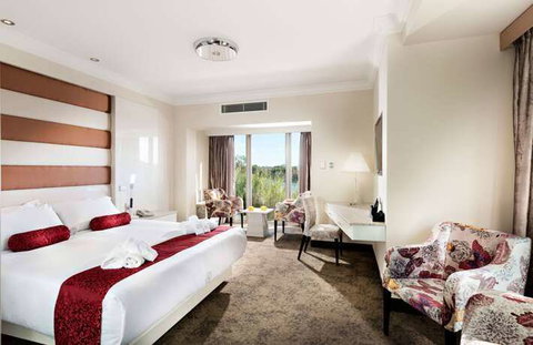 Swan River Hotel - Accommodation Nelson Bay 7