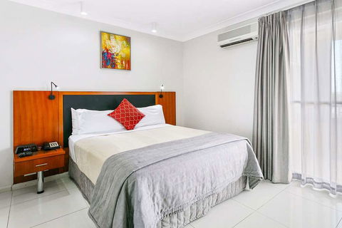 Comfort Inn & Suites Burwood - Accommodation Nelson Bay 2