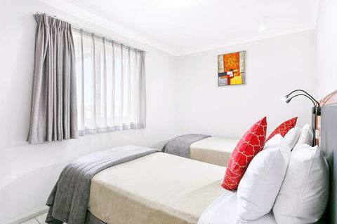 Comfort Inn & Suites Burwood - Accommodation Nelson Bay 3
