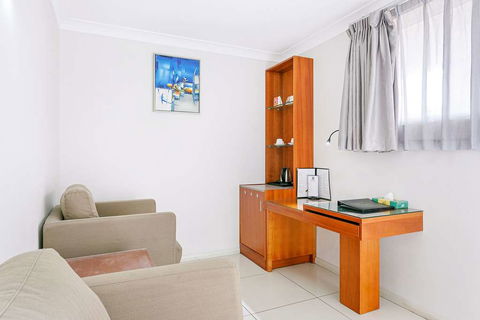 Comfort Inn & Suites Burwood - Accommodation Nelson Bay 13