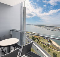 Meriton Suites Southport - Accommodation Nelson Bay