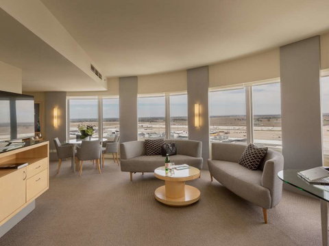 PARKROYAL Melbourne Airport - Accommodation Nelson Bay 13