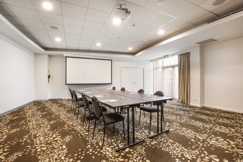 Holiday Inn Melbourne Airport - Accommodation Nelson Bay 9