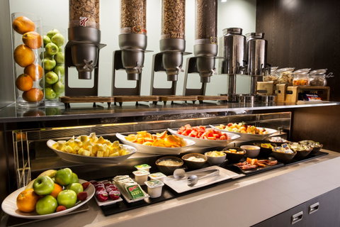 Holiday Inn Melbourne Airport - Accommodation Nelson Bay 10