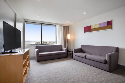 Holiday Inn Melbourne Airport - Accommodation Nelson Bay 12