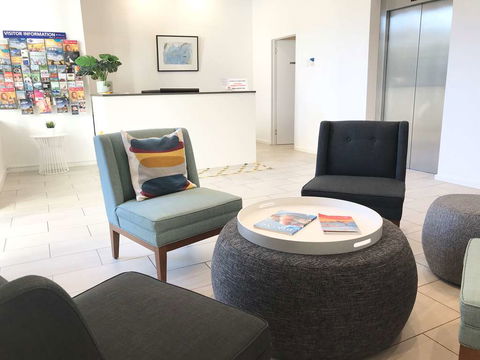Adelaide Dress Circle Apartments - Accommodation Nelson Bay 12