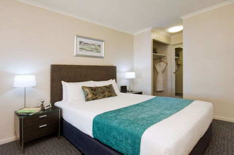 Pacific Suites Canberra - Accommodation Nelson Bay 4