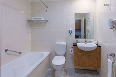 Nesuto Canberra Apartment Hotel - Accommodation Nelson Bay 4