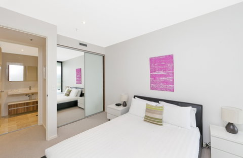 Astra Canberra Manhattan - Accommodation Nelson Bay 4