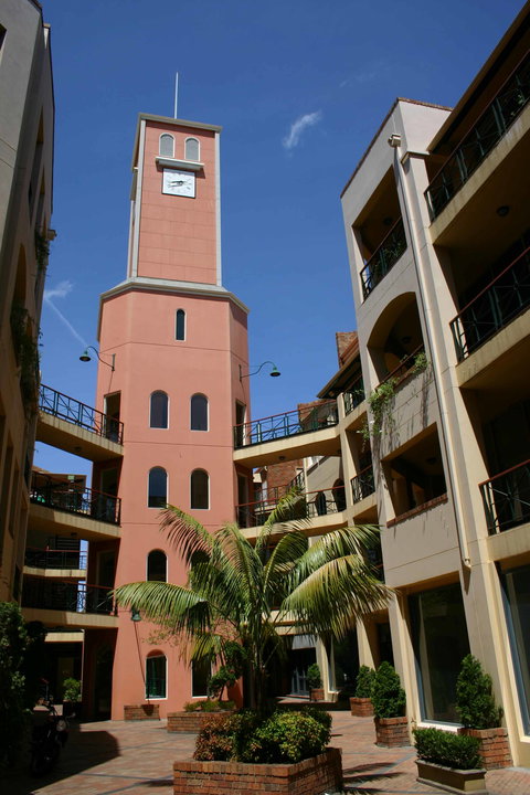 Carlton Clocktower on Lygon - Nelsons Bay Accommodation 0