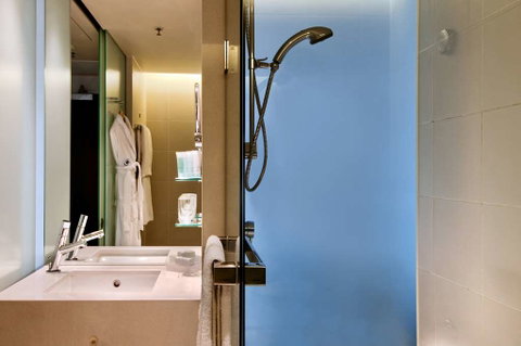 Hilton Sydney - Accommodation Nelson Bay 7